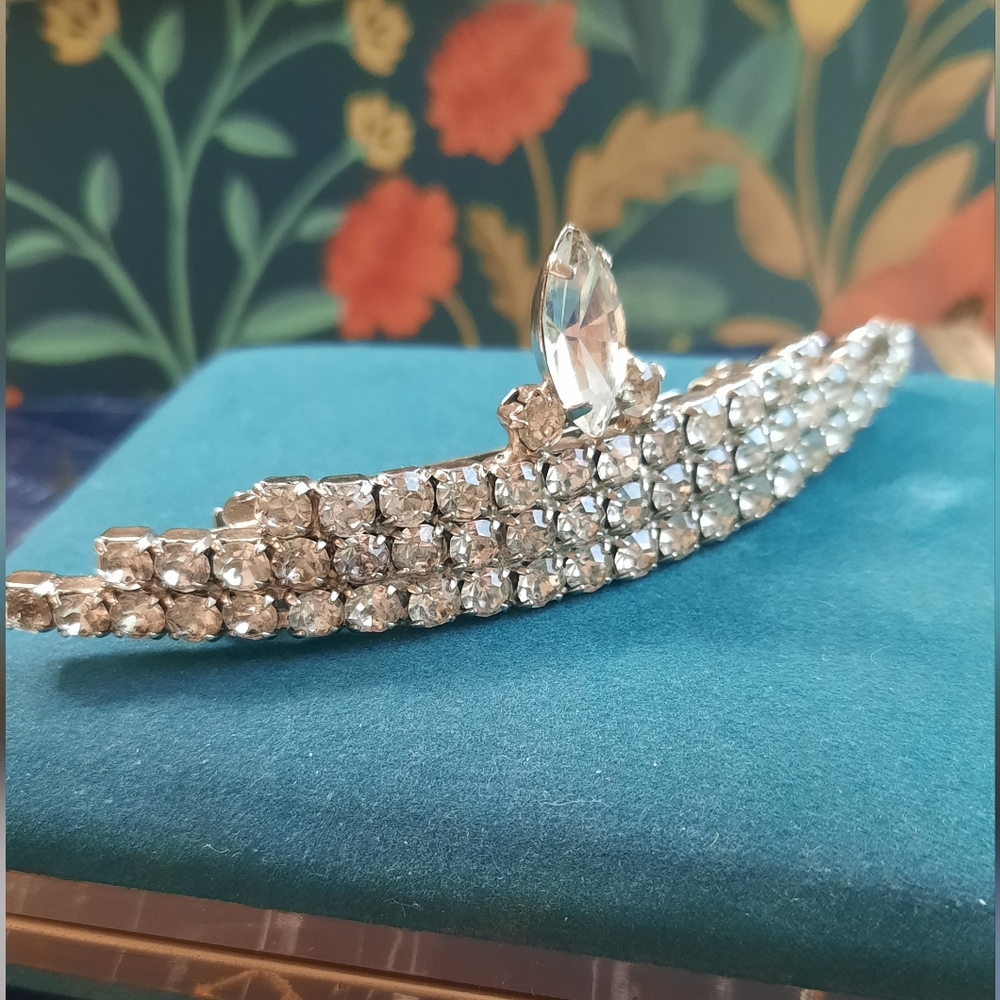 Vintage French rhinestone hair clip